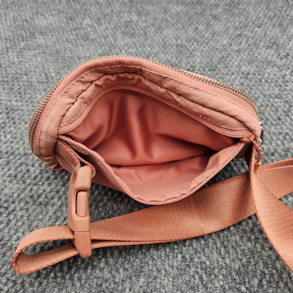 Lululemon Pink Everywhere Belt Bag Fanny Pack Crossbody Athletic 1L Adjustable - Picture 7 of 7